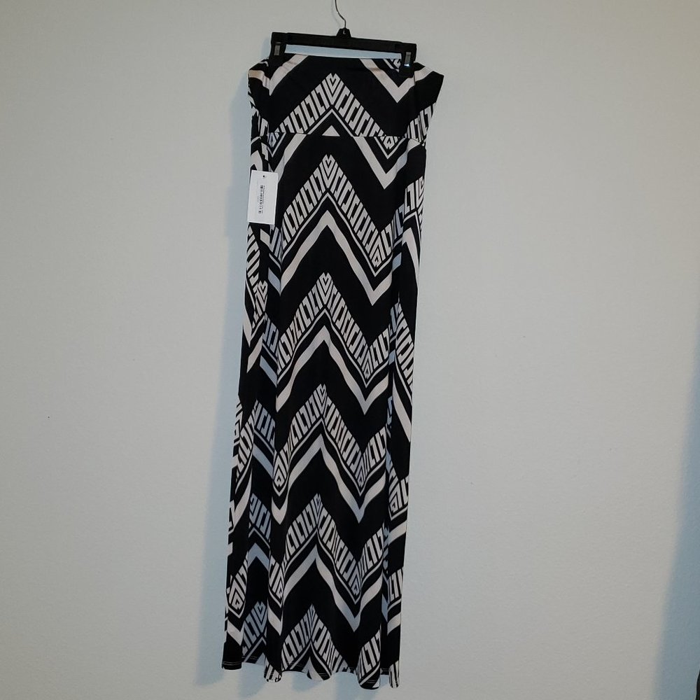 New women's black and off-white full length skirt-L